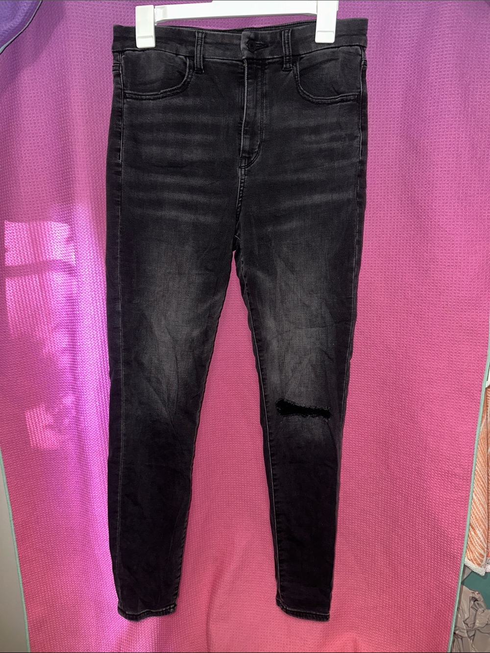 American Eagle Outfitters Black Skinny Jeans with Knee Distress